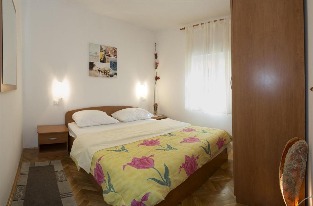 Apartments Gudelj Trogir Exterior foto