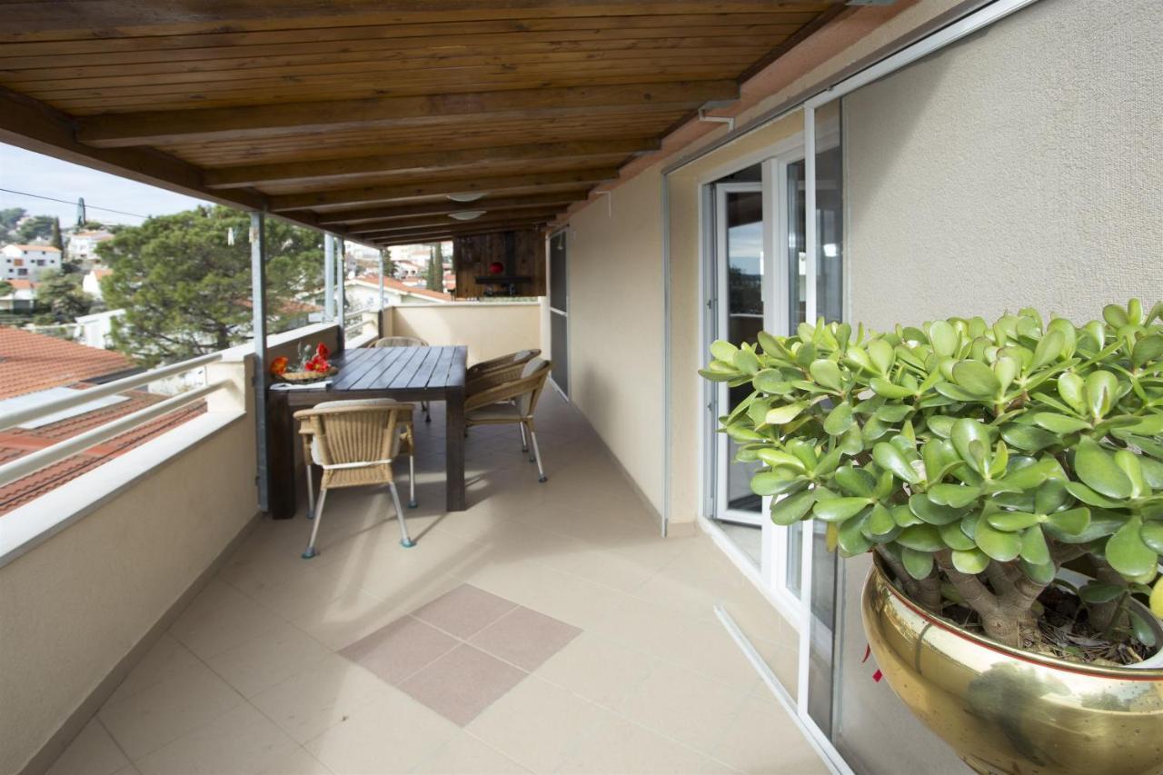 Apartments Gudelj Trogir Exterior foto